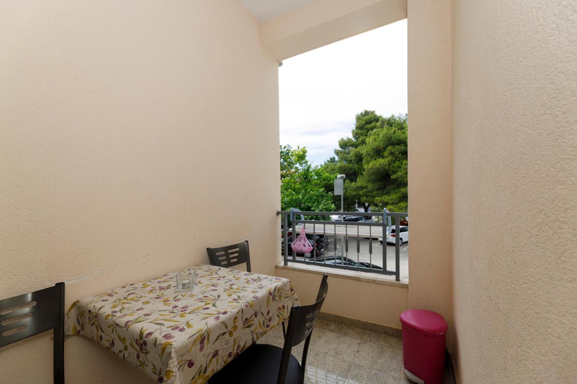 Villa Alesa Tučepi Exterior foto